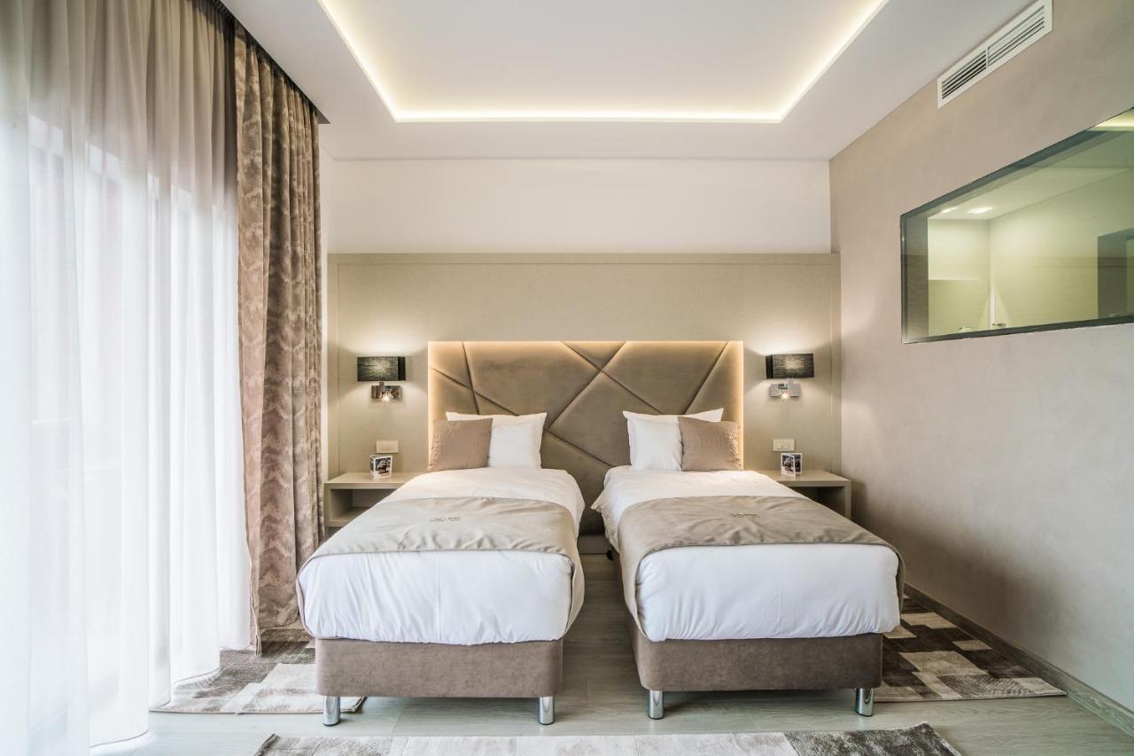 Hotel Eden Garden Spa Câmpulung Moldovenesc Extérieur photo