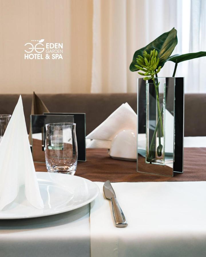 Hotel Eden Garden Spa Câmpulung Moldovenesc Extérieur photo