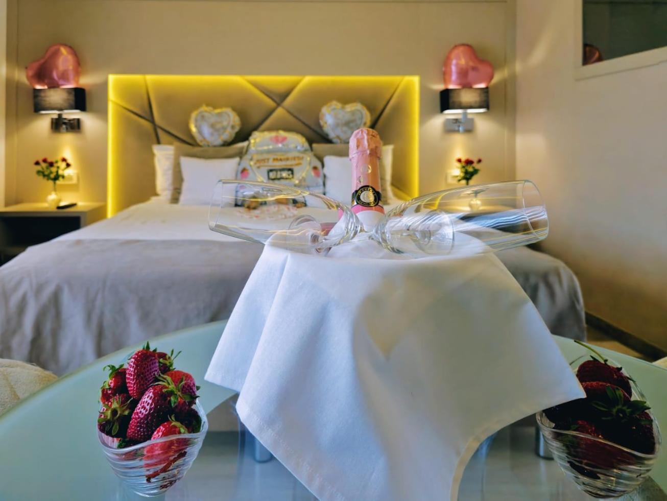 Hotel Eden Garden Spa Câmpulung Moldovenesc Extérieur photo